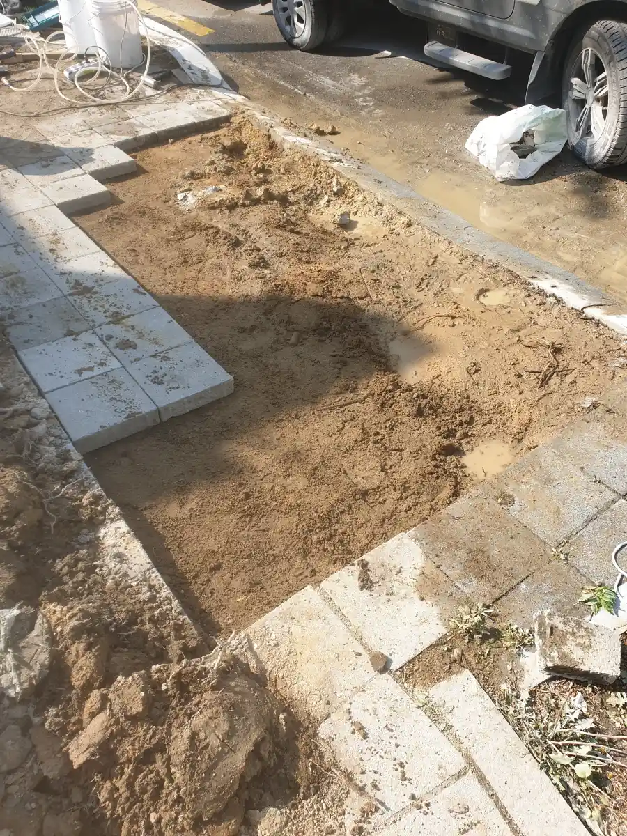 보도블럭보수 기층 보강 후 재부설